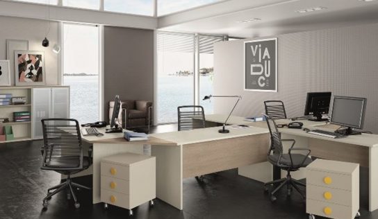 Viaggio nel mondo delle scrivanie angolari da ufficio