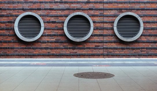 Quali sono i vantaggi che un ventilatore assiale può generare dal punto di vista impiantistico?