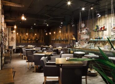 Come scegliere l’arredo del bar