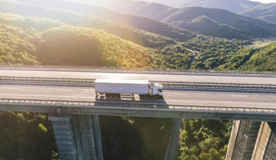 I vantaggi dei trasporti refrigerati per aziende in Sardegna